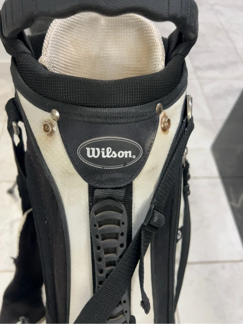 Wilson Stand Golf Bag Black White Lightweight Carry Bag